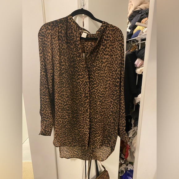 H&M Band collar leopard print blouse size 10 good condition - Picture 3 of 4